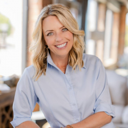 Learn more about Rachel Leeworthy